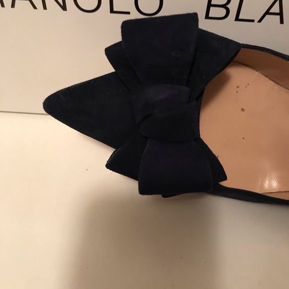 Manolo Blahnik suede pumps - Picture 2 of 6